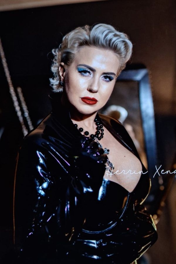 Profilbild von Herrin Xena